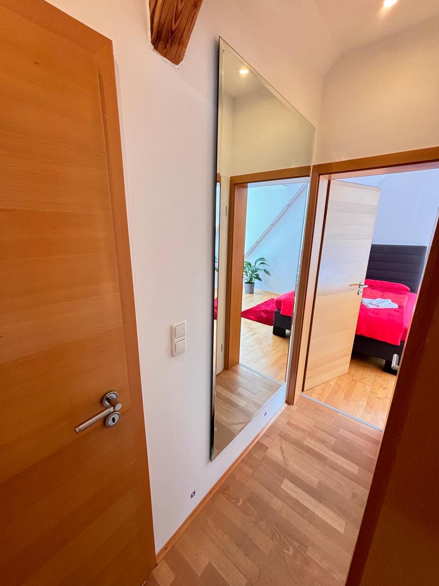 Messe, Uniklinikum, Grugapark - Charmante Wohnung Mit Dachterrasse In Guter Lage Essen Exterior foto